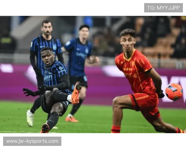 意甲冠军宝座争夺激烈，胜者居首，意甲冠军赛